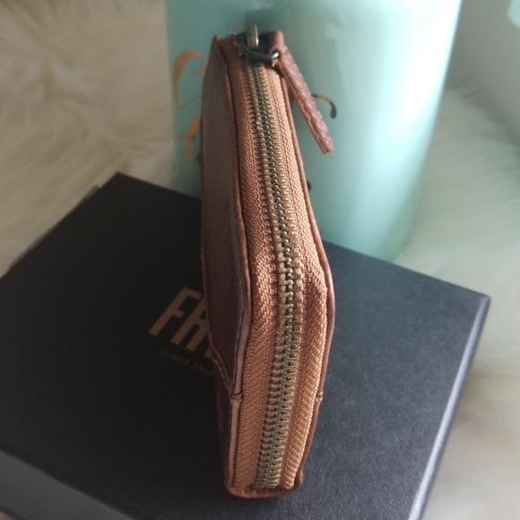 Frye Melissa Small Leather Zip Wallet - Picture 4 of 8